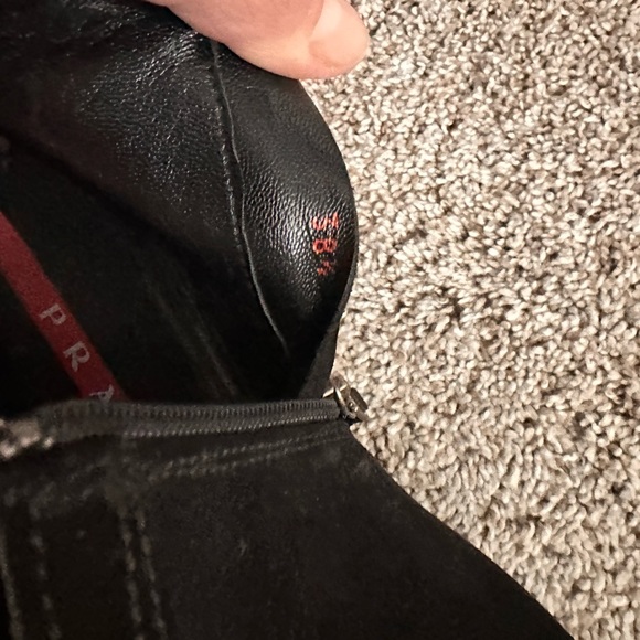 Prada boots - Picture 3 of 7